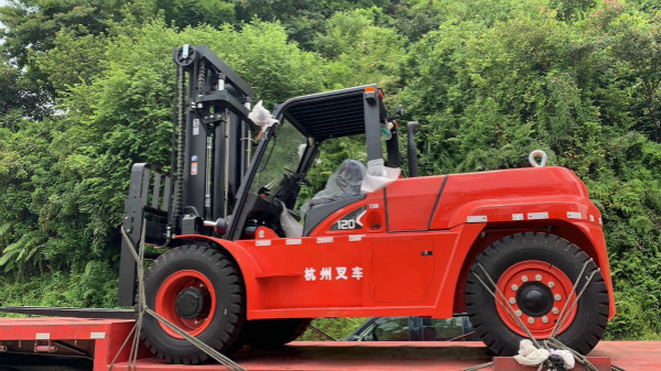 內(nèi)燃叉車動力不足？機油要保養(yǎng)！
